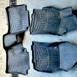 Weather Tech Floor Mats for Subaru Outback